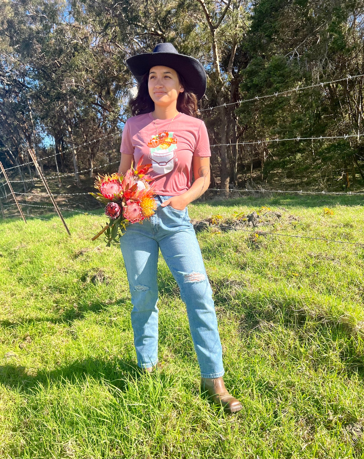 Protea Bucket Crop Tee