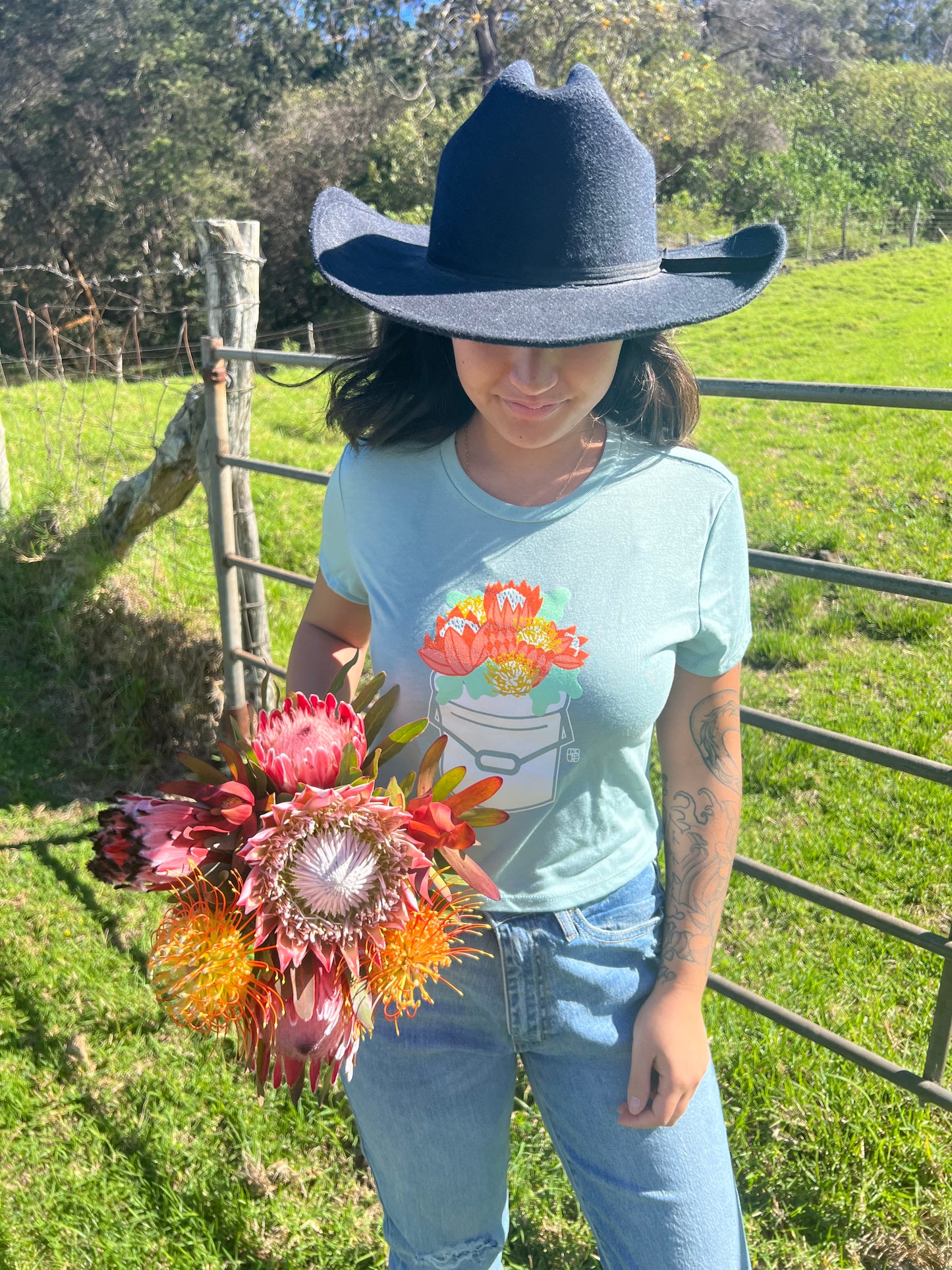 Protea Bucket Crop Tee