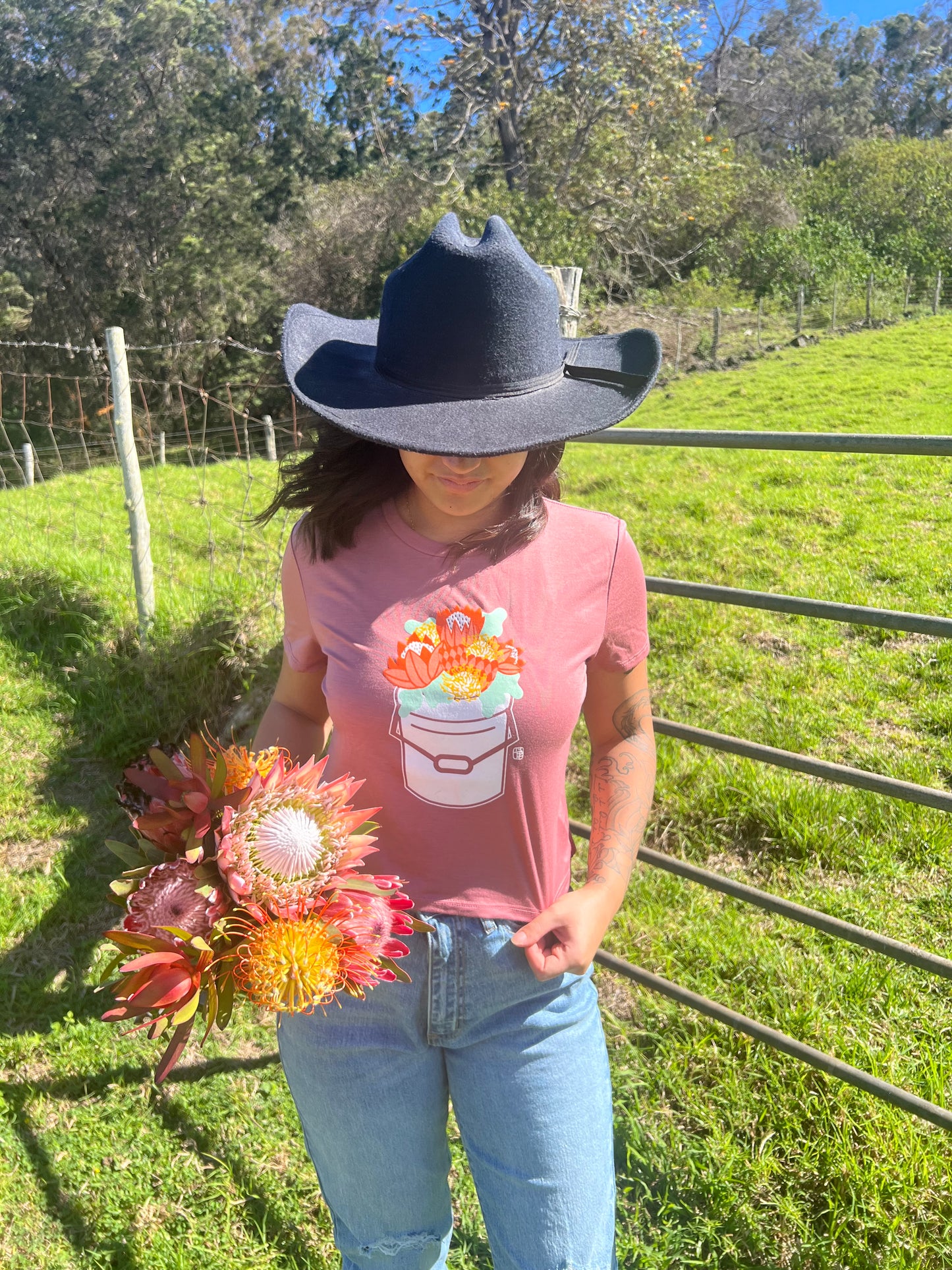 Protea Bucket Crop Tee