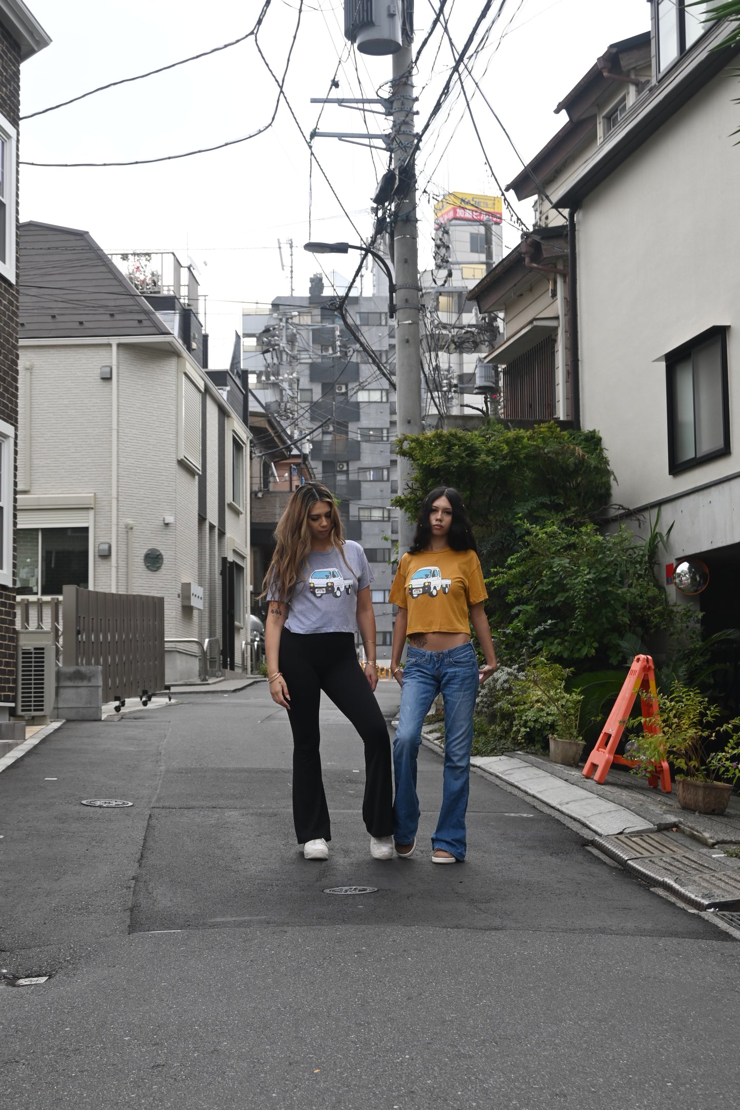 KDEN 軽CAR Crop Tee