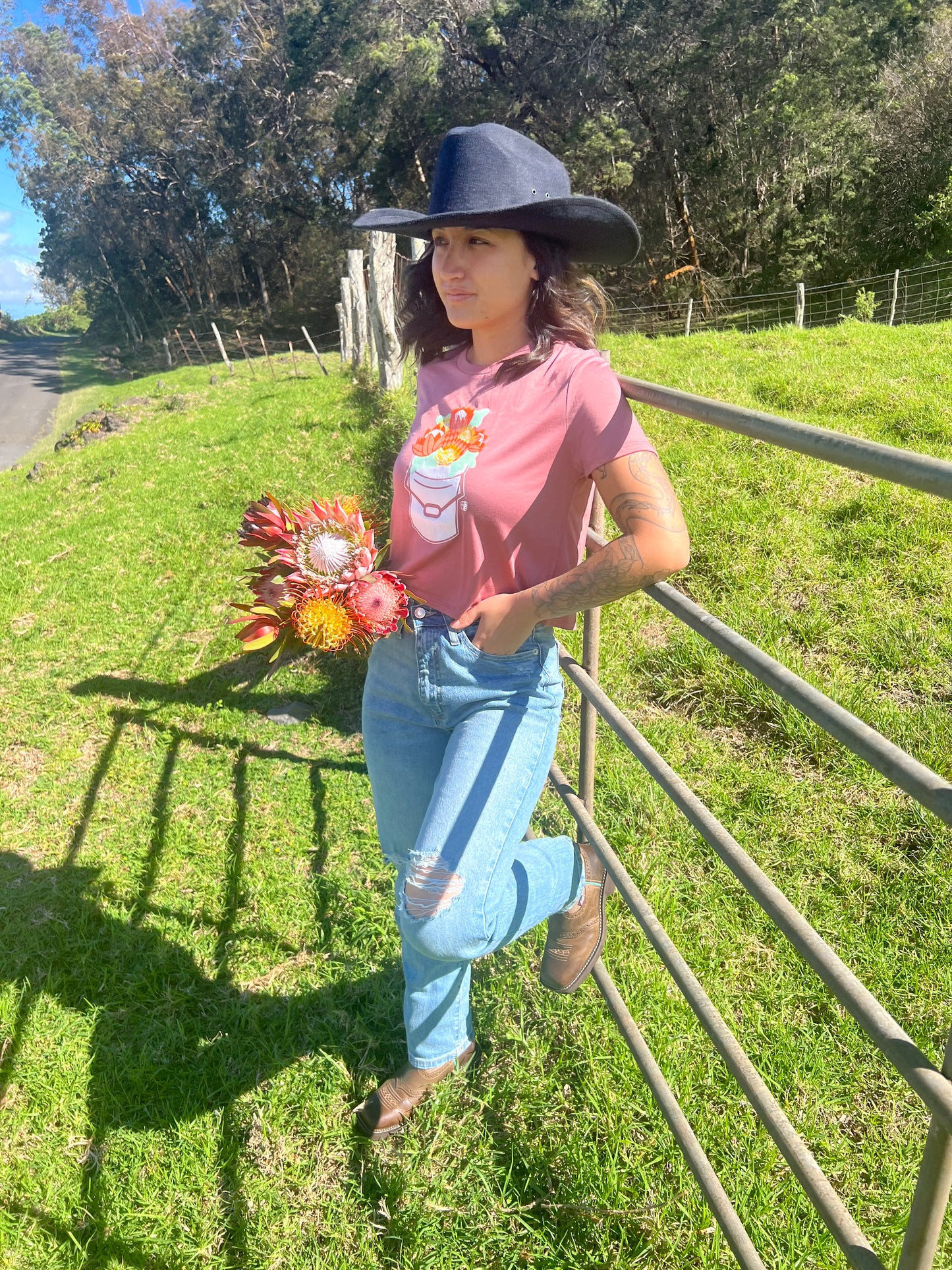 Protea Bucket Crop Tee