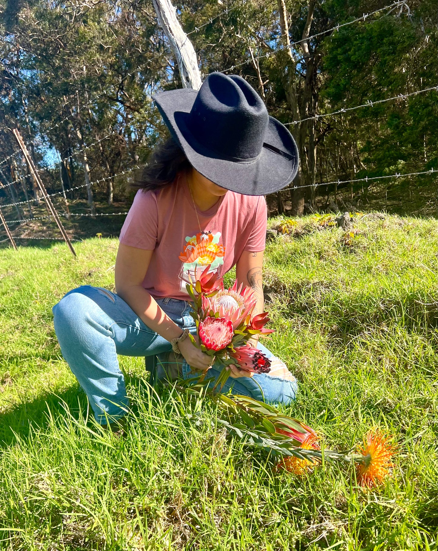 Protea Bucket Crop Tee