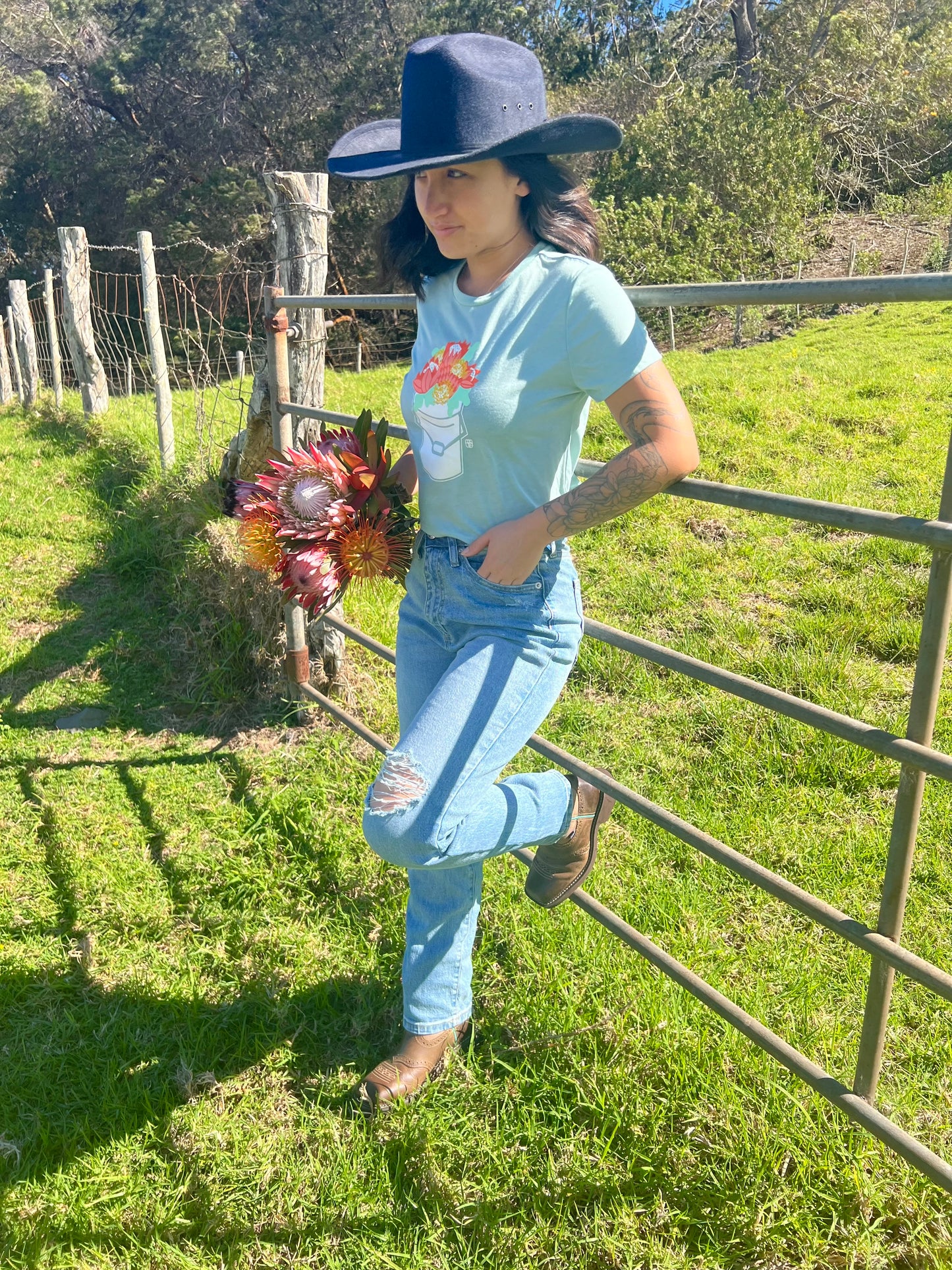 Protea Bucket Crop Tee